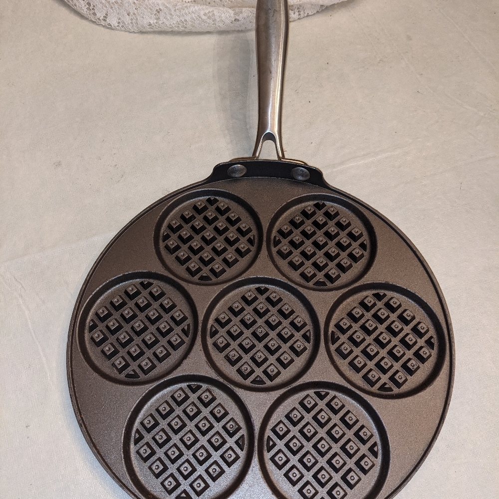 Nordic Ware waffle/ pancake pan